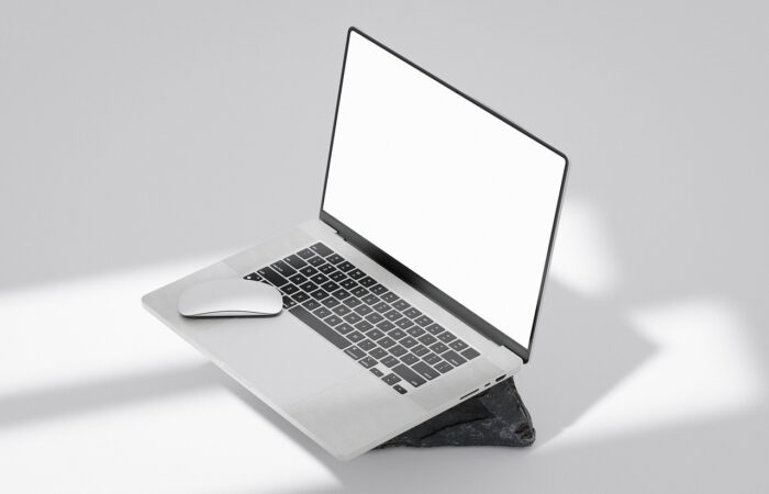 Comment_et_quand_utiliser_CC_et_CCI_dans_les_mails_:_tips_d_expert_pour_les_technophiles